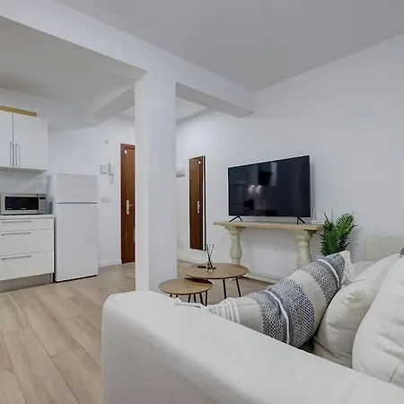 Apartment Modern & Vibrant, Urban Flat Fuengirola