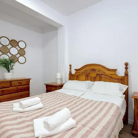 Modern & Vibrant, Urban Flat *